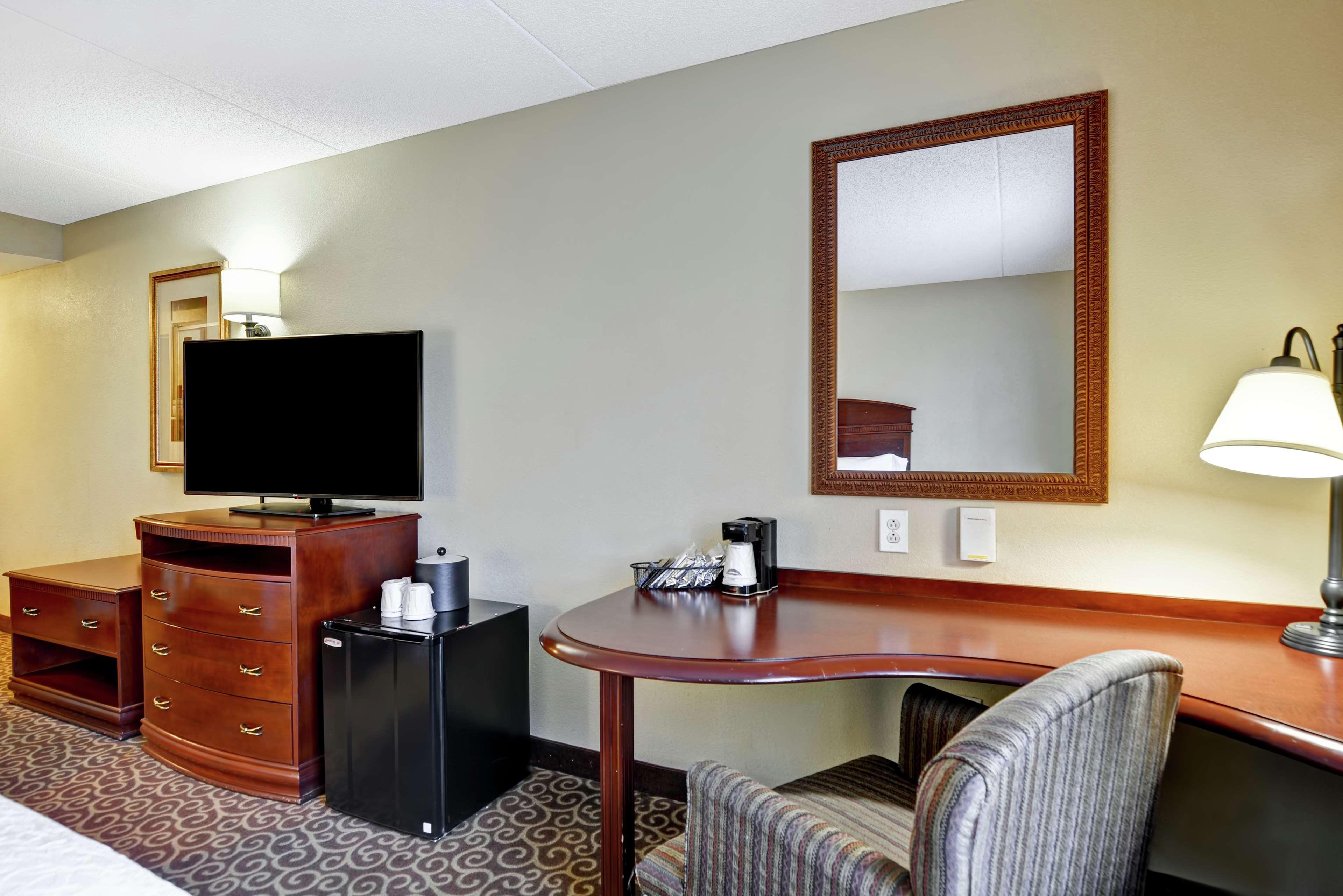 Hampton Inn And Suites Fredericksburg Exterior photo