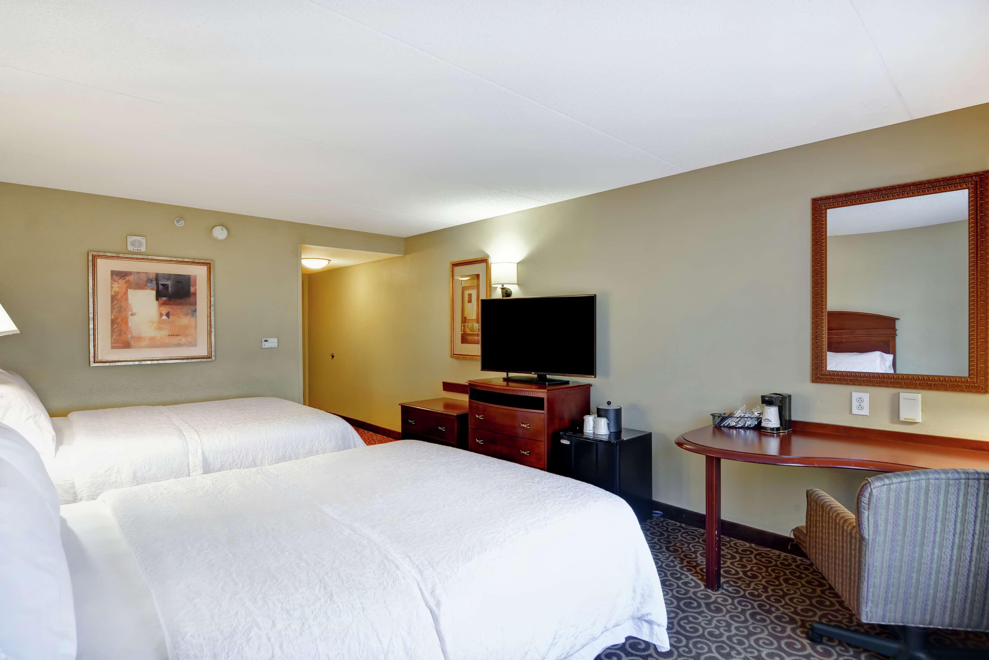 Hampton Inn And Suites Fredericksburg Exterior photo